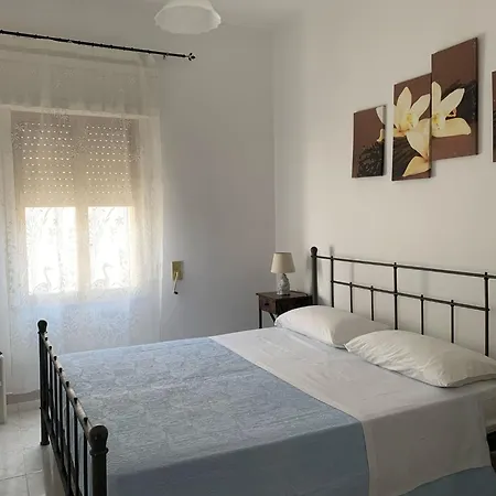 Clara Al Mare Nel Salento